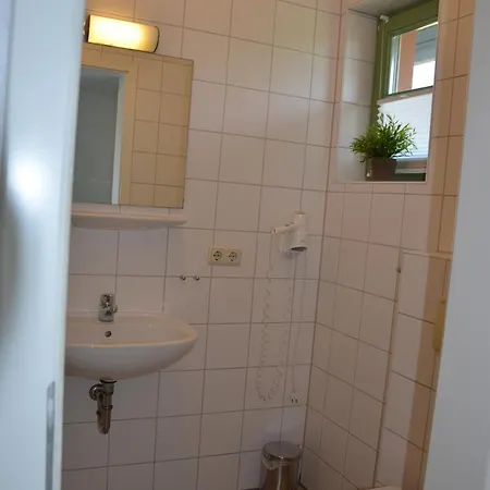 Appartement Brunnenhaus 2 *