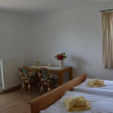 Appartement Brunnenhaus 2 *